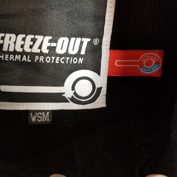 Freeze Out Thermal Breathable Windproof Long Sleeve Top - Picture 11 of 13